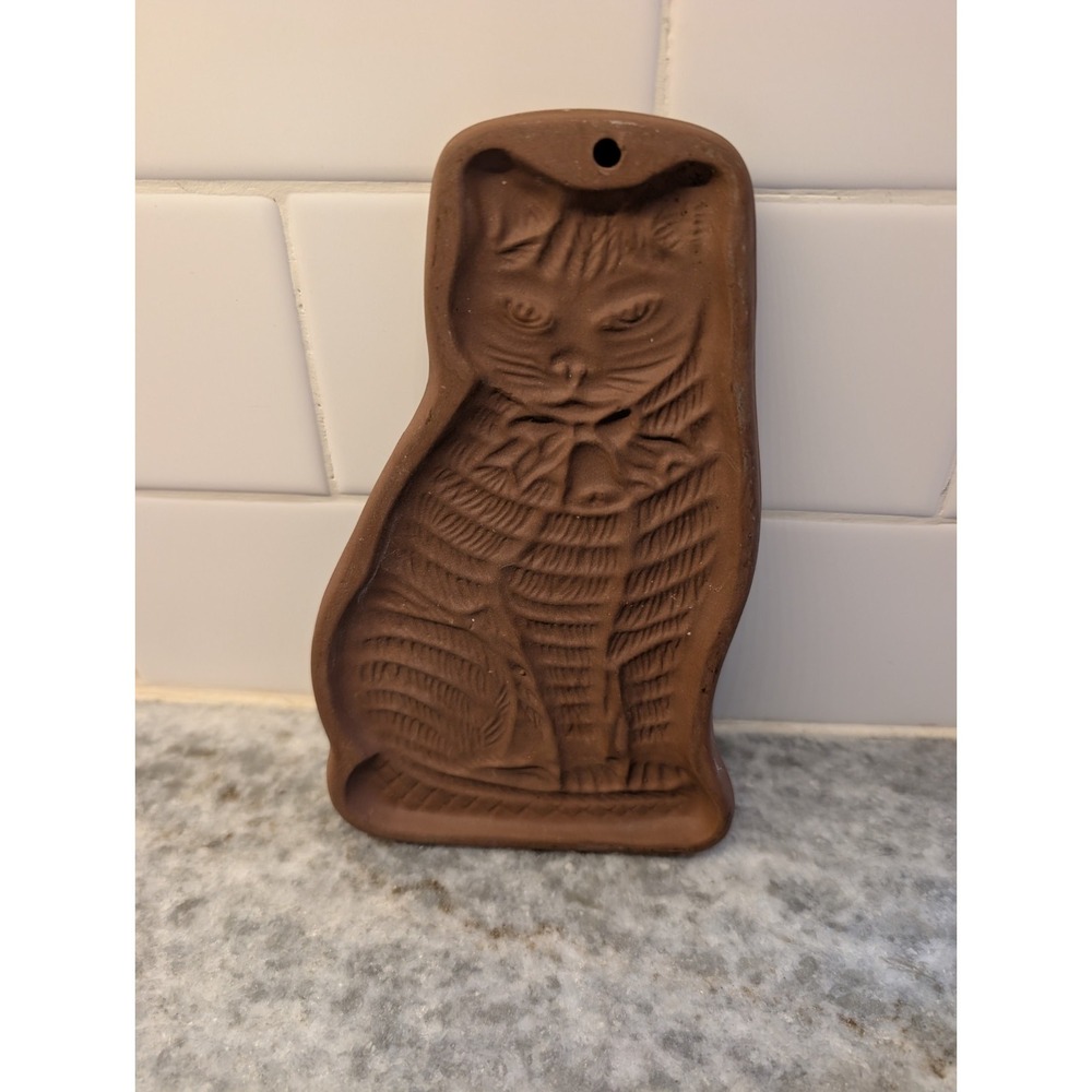 HARTSTONE POTTERY Cookie Mold/Wall Hanging Brown Sitting Cat